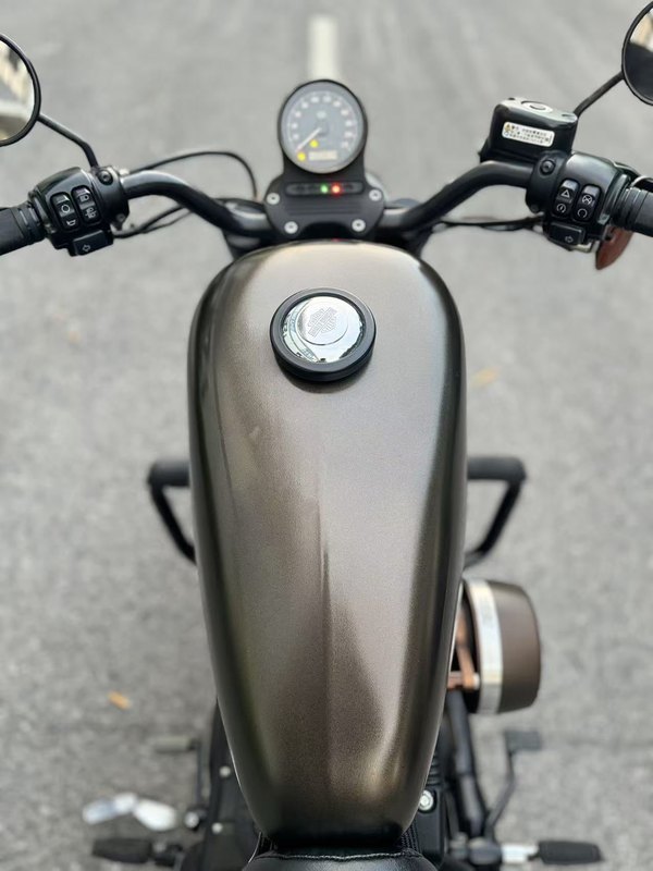 二手哈雷戴维森Iron883 硬汉