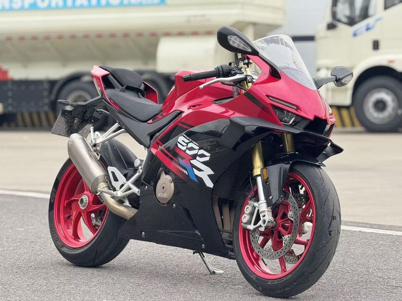 二手张雪机车500RR