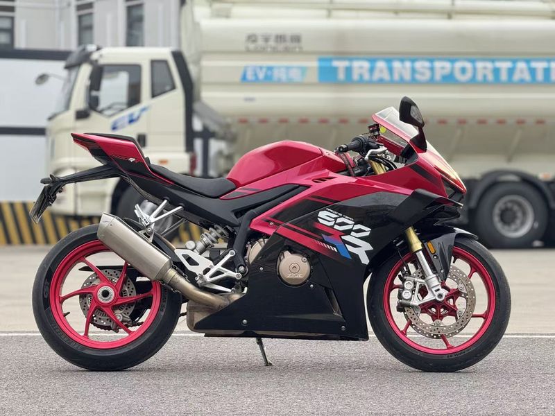 二手张雪机车500RR