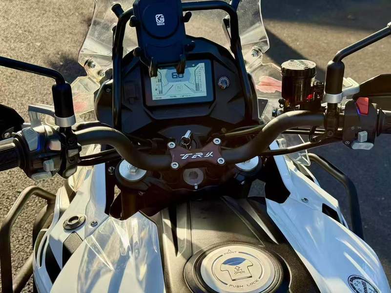 二手贝纳利金鹏 TRK502
