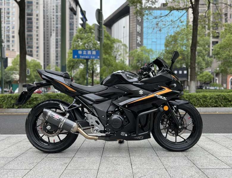 二手豪爵铃木GSX250R