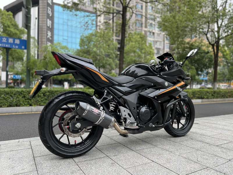 二手豪爵铃木GSX250R