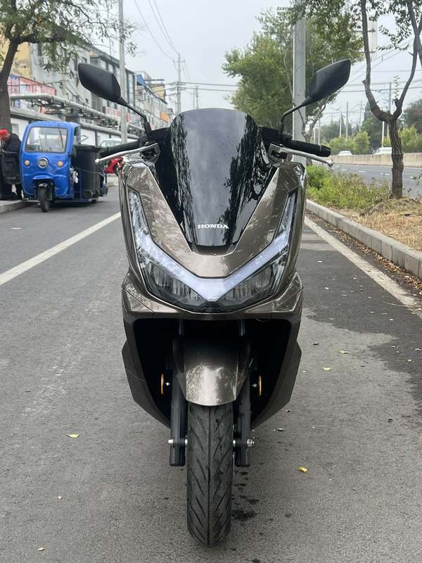 二手五羊本田PCX