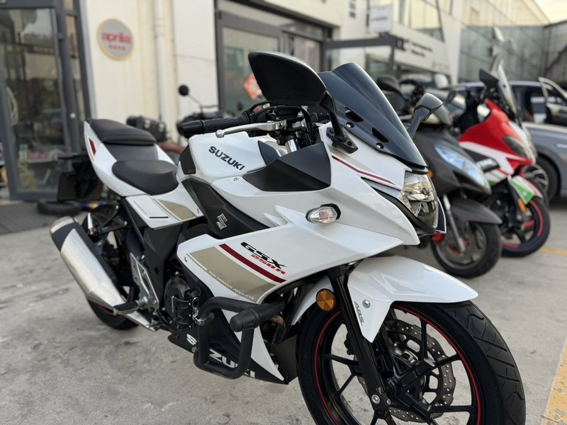二手豪爵铃木GSX250R