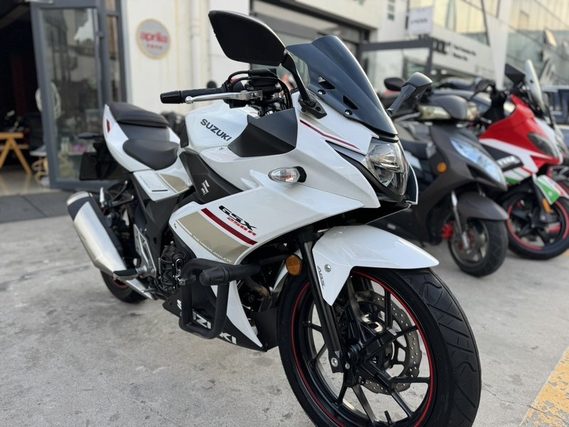 二手豪爵铃木GSX250R