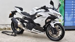 二手川崎Ninja 400