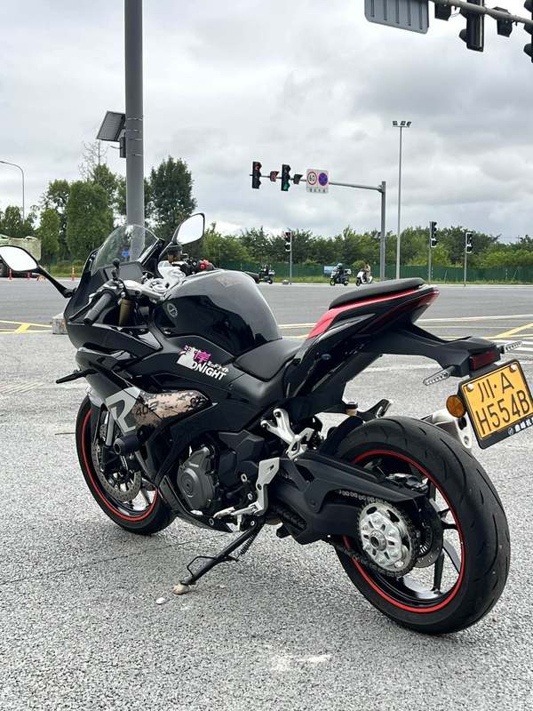 二手贝纳利龙卷风 Tornado 402R