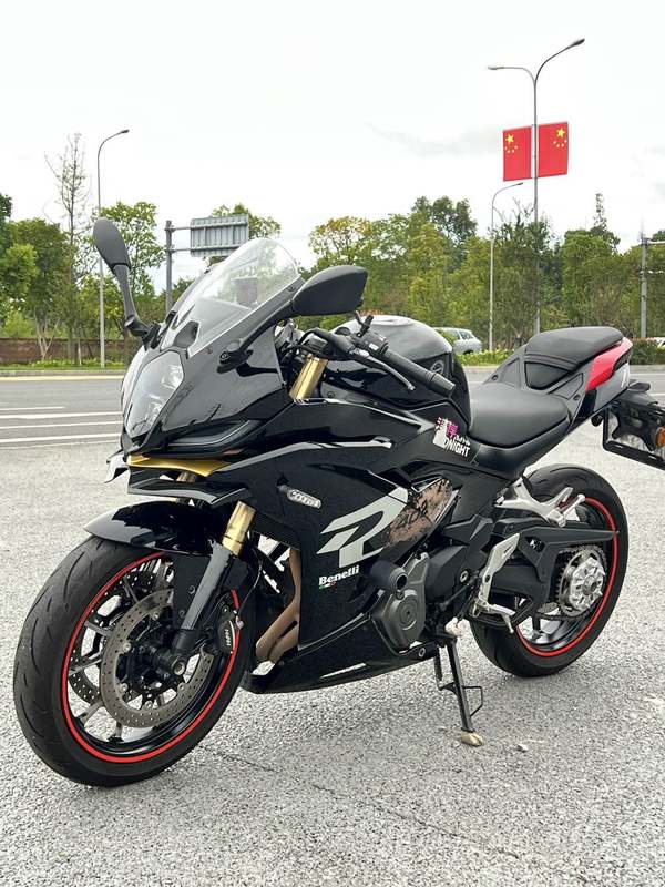 二手贝纳利龙卷风 Tornado 402R