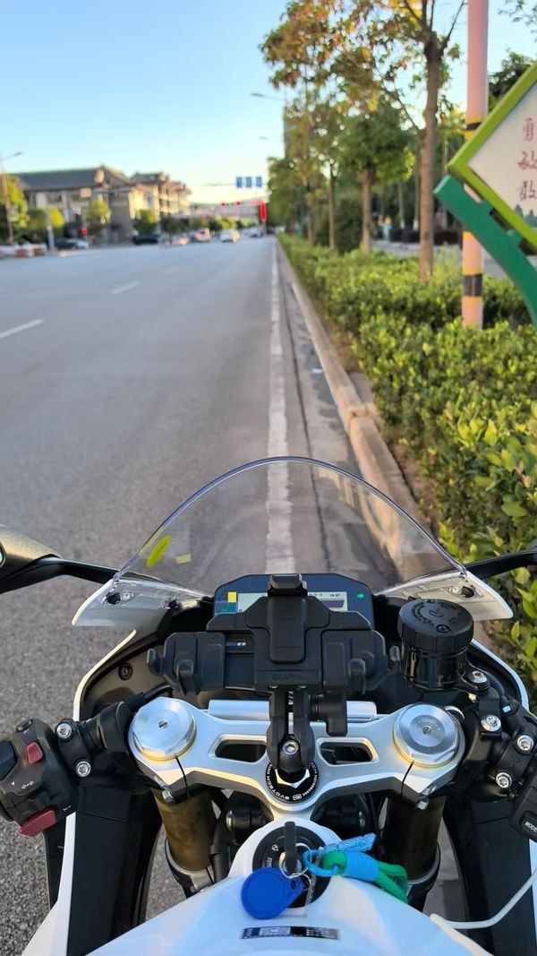 二手张雪机车500RR