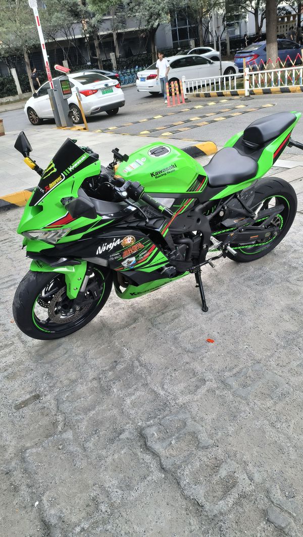 二手川崎ZX-4R