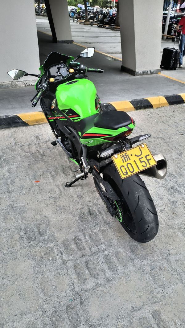 二手川崎ZX-4R