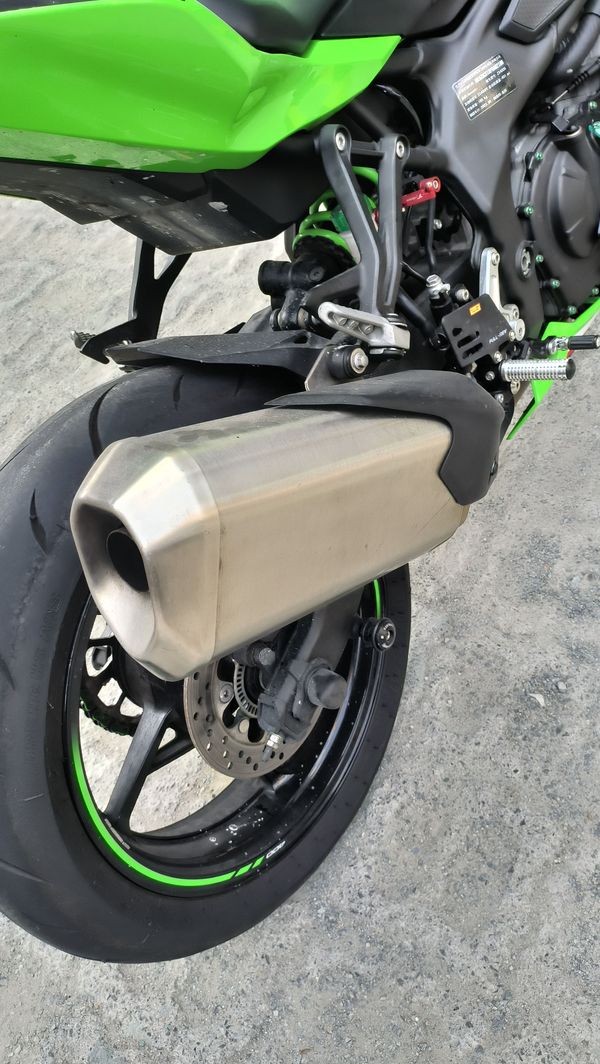 二手川崎ZX-4R