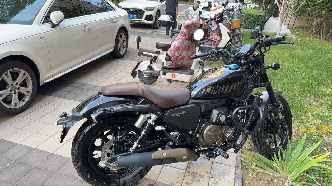 二手QJMOTOR闪250