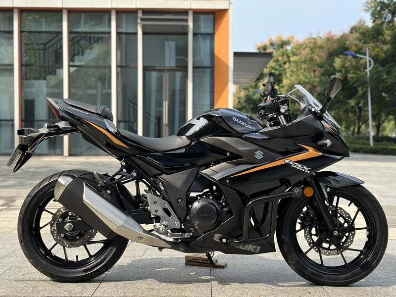 二手豪爵铃木GSX250R