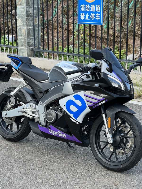 二手宗申阿普利亚GPR250R