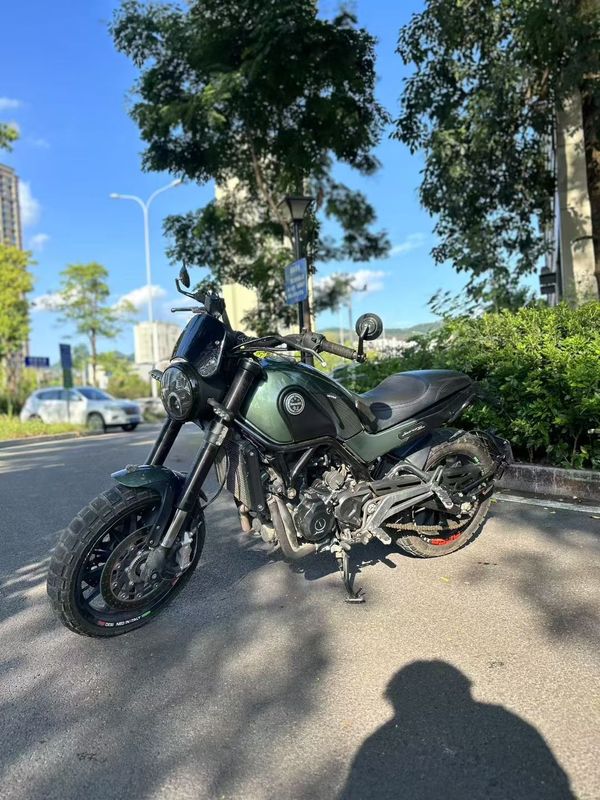 二手贝纳利幼狮 Leoncino 500