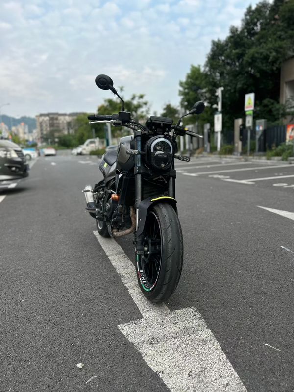 二手贝纳利幼狮 Leoncino 250