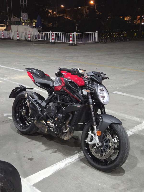 二手奥古斯塔Brutale 800