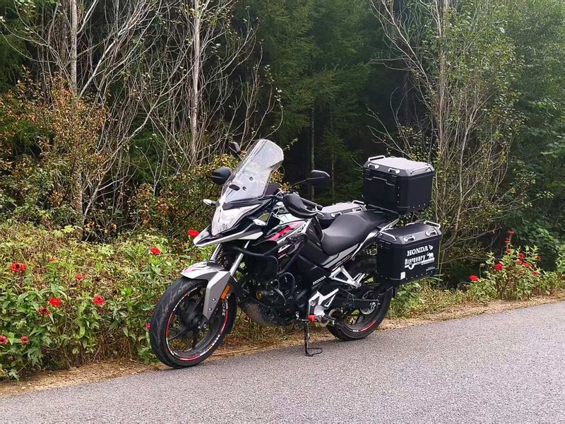 二手五羊本田猛鸷 CB190X