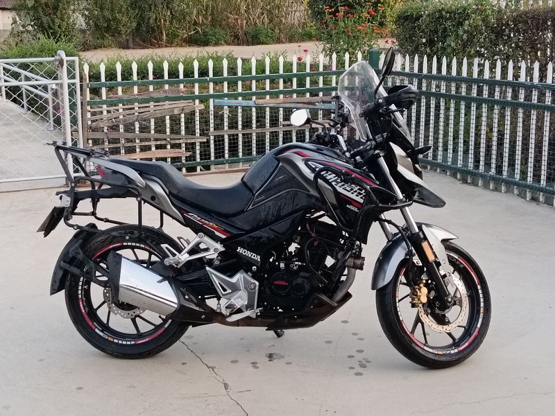 二手五羊本田猛鸷 CB190X