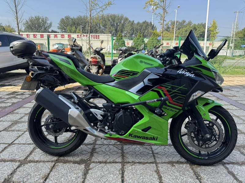 二手川崎Ninja 400