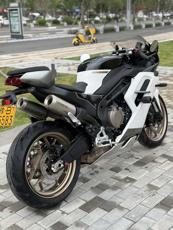 二手春风500SR VOOM