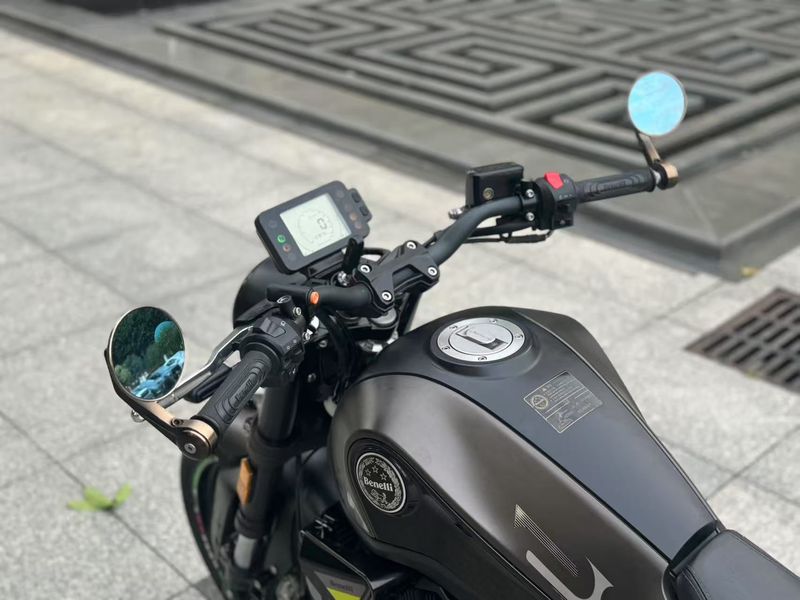 二手贝纳利幼狮 Leoncino 250