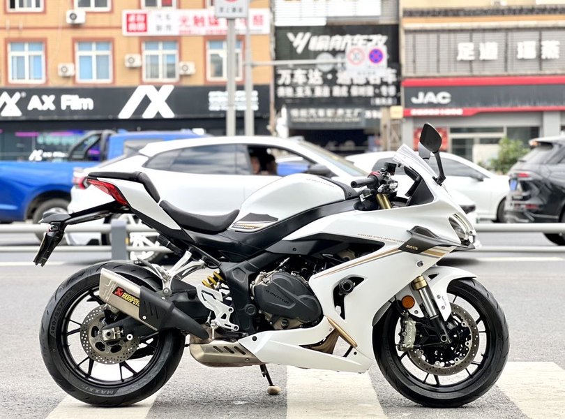 二手QJMOTOR赛800