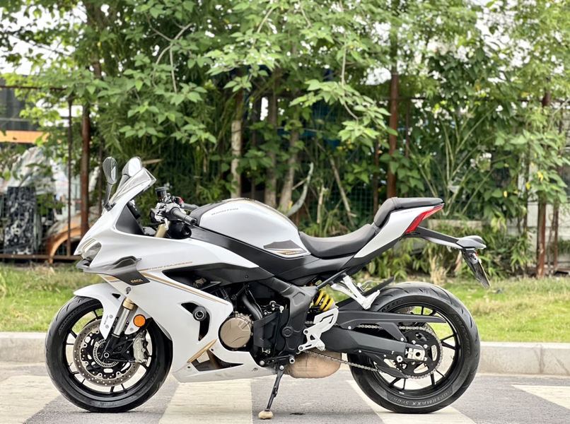 二手QJMOTOR赛800
