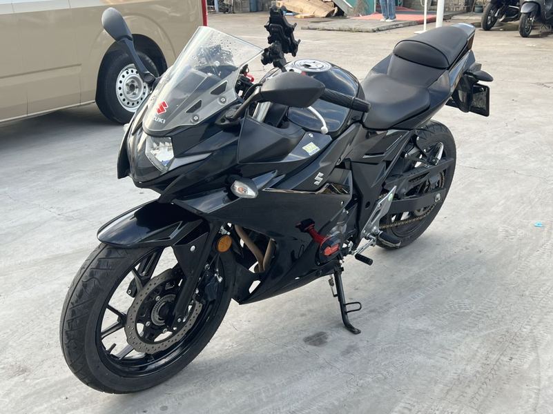 二手豪爵铃木GSX250R