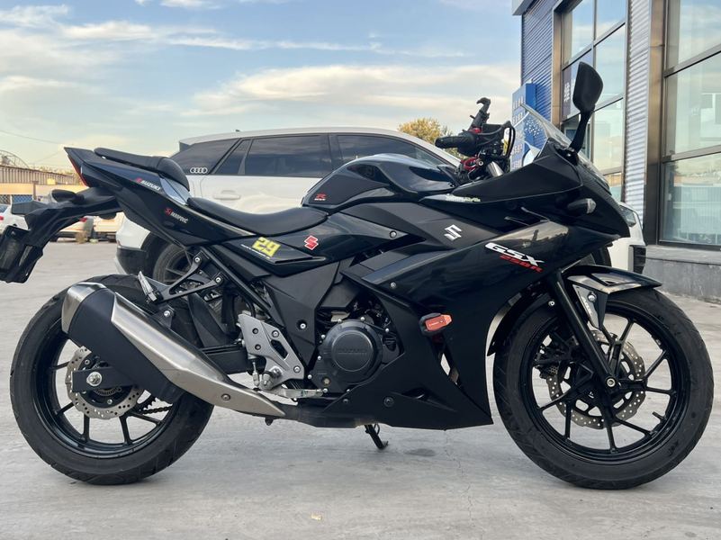 二手豪爵铃木GSX250R