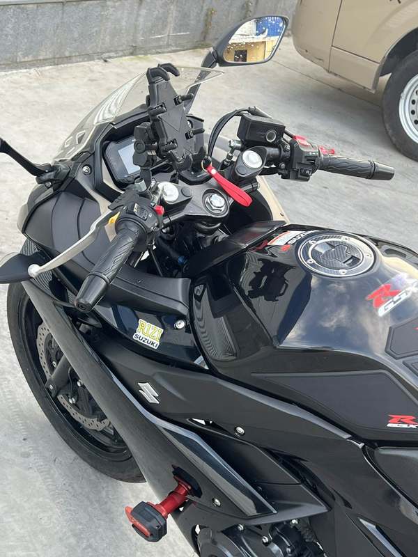 二手豪爵铃木GSX250R