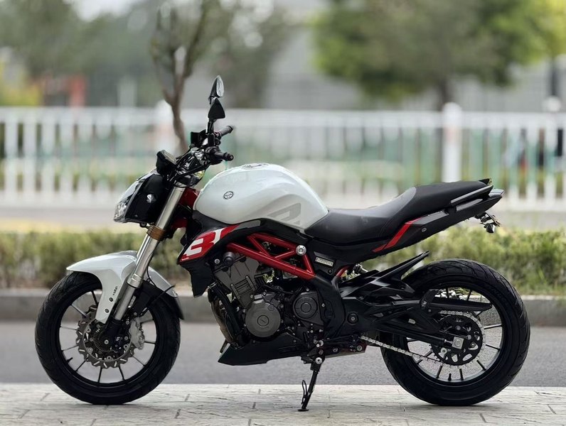 二手贝纳利蓝宝龙 BN302S