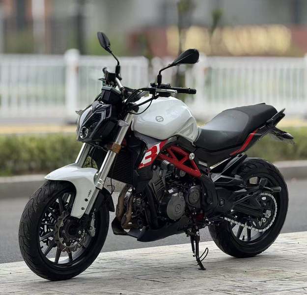 二手贝纳利蓝宝龙 BN302S