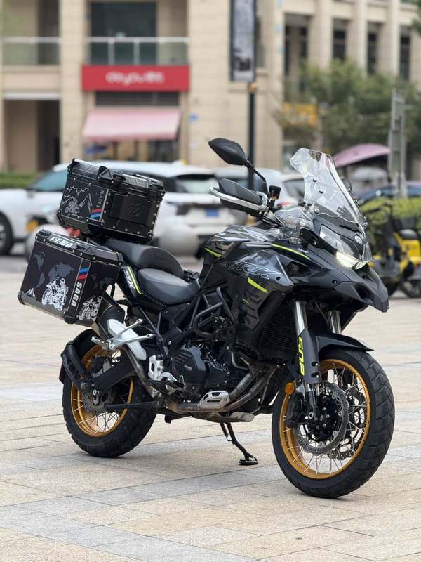 二手贝纳利金鹏 TRK502