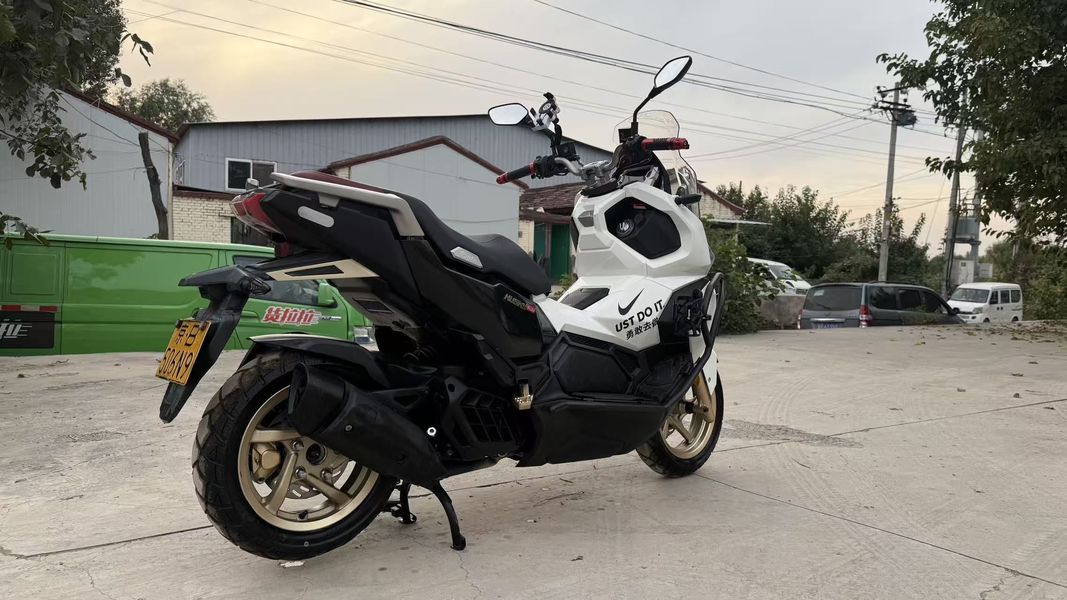 二手三阳哈士奇 Husky ADV150