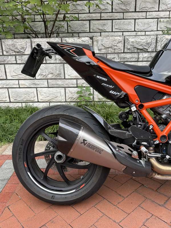 二手KTMR2R1290 Super Duke