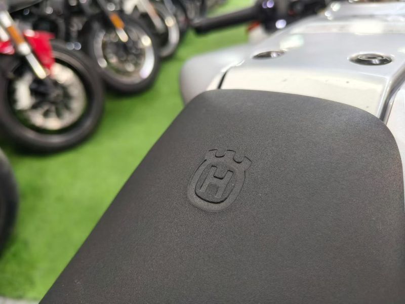 二手HUSQVARNA白箭 401
