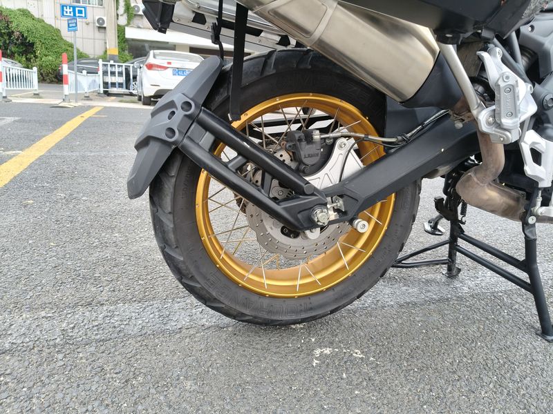 二手贝纳利TRK552