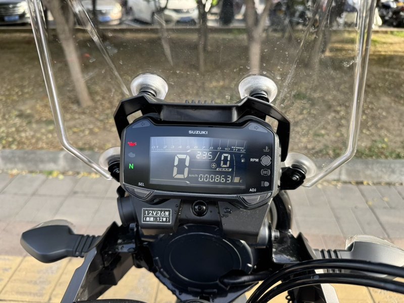 二手豪爵铃木DL250