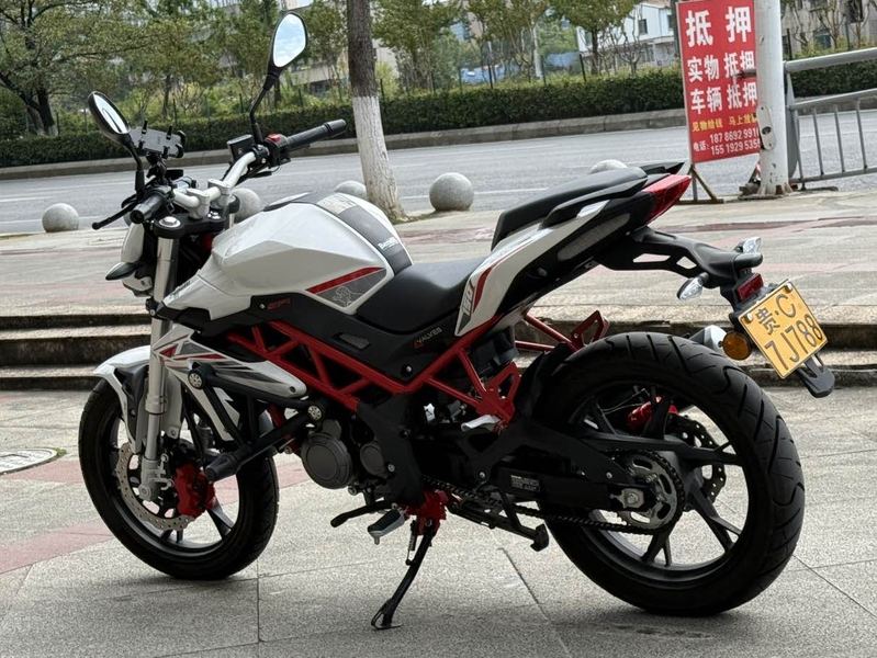 二手贝纳利红宝龙 TNT150i