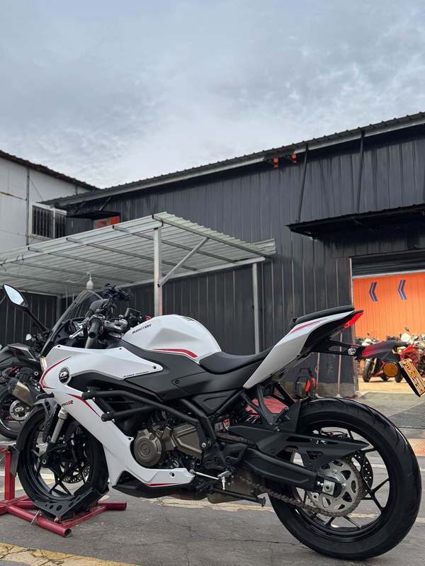 二手QJMOTOR赛250