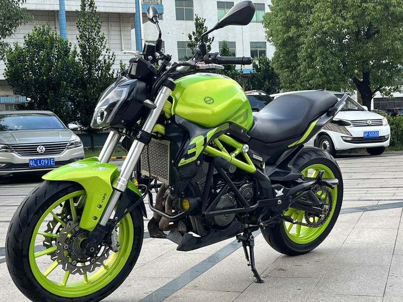 二手贝纳利蓝宝龙 BN302S