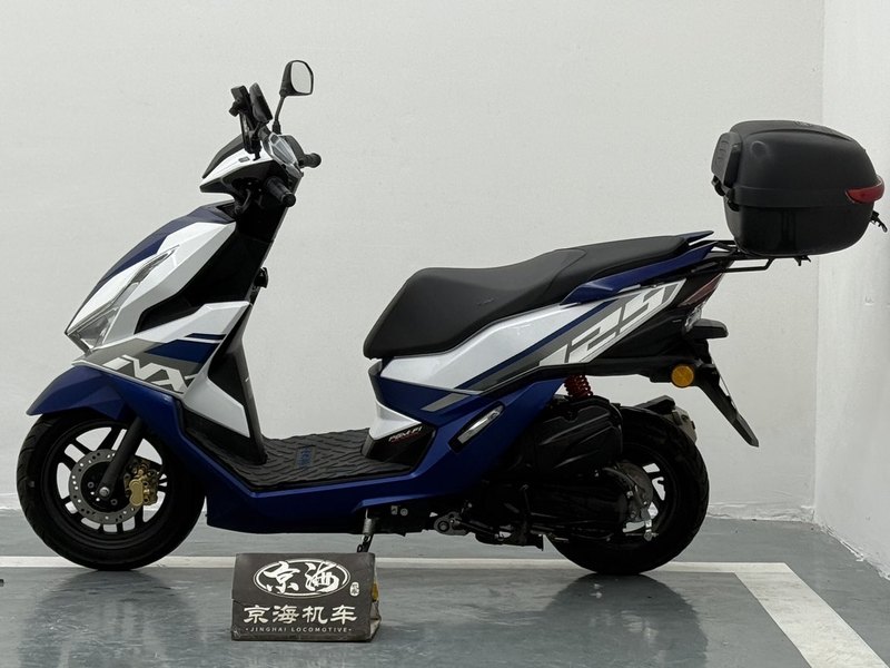二手五羊本田NX125