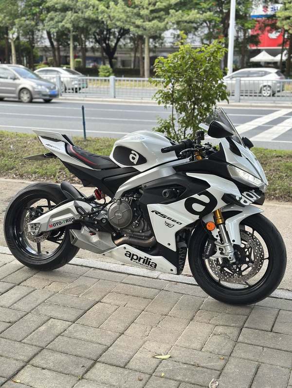 二手阿普利亚RS 660 
