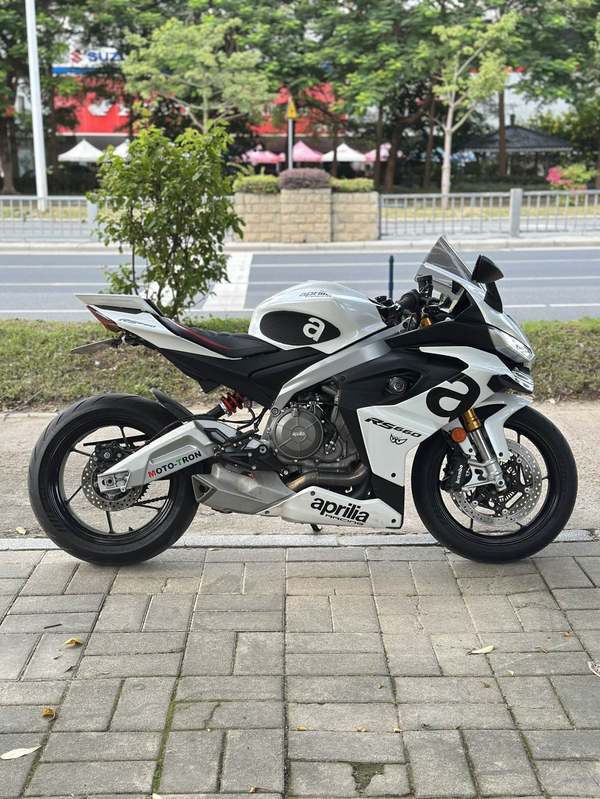 二手阿普利亚RS 660 