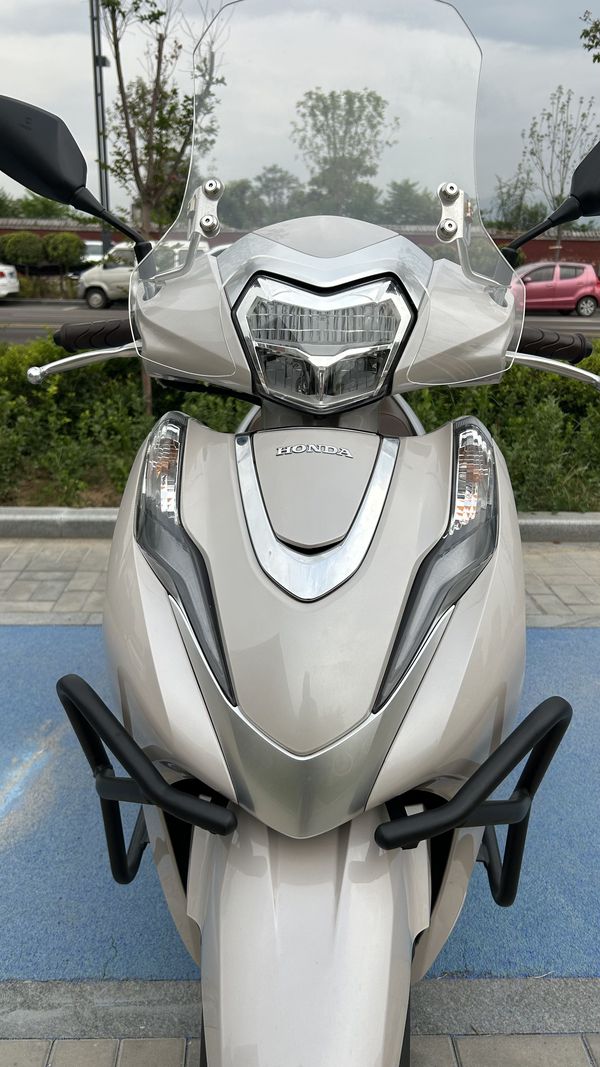 二手五羊本田Lead125