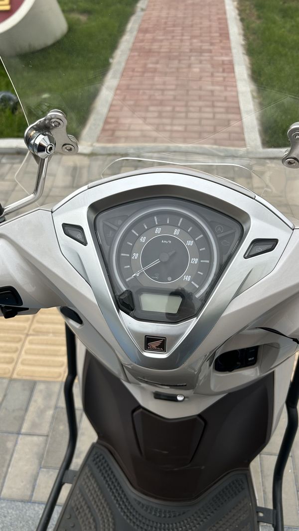 二手五羊本田Lead125