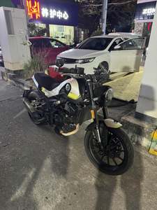 二手贝纳利幼狮 Leoncino 250