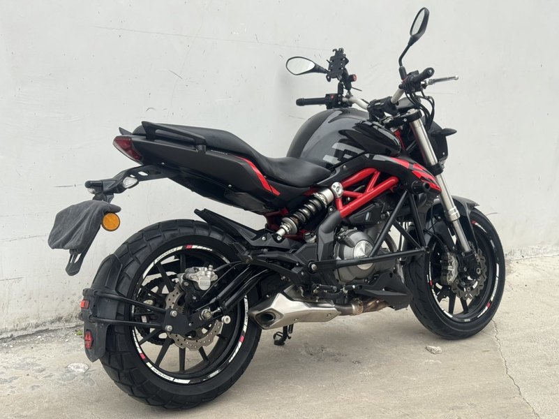 二手贝纳利蓝宝龙 BN302S
